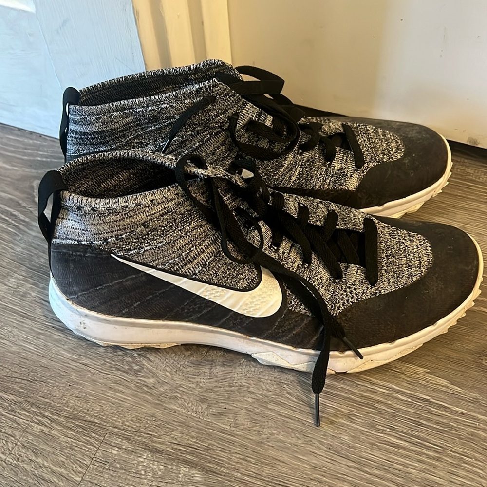 Nike spikeless golf shoes-